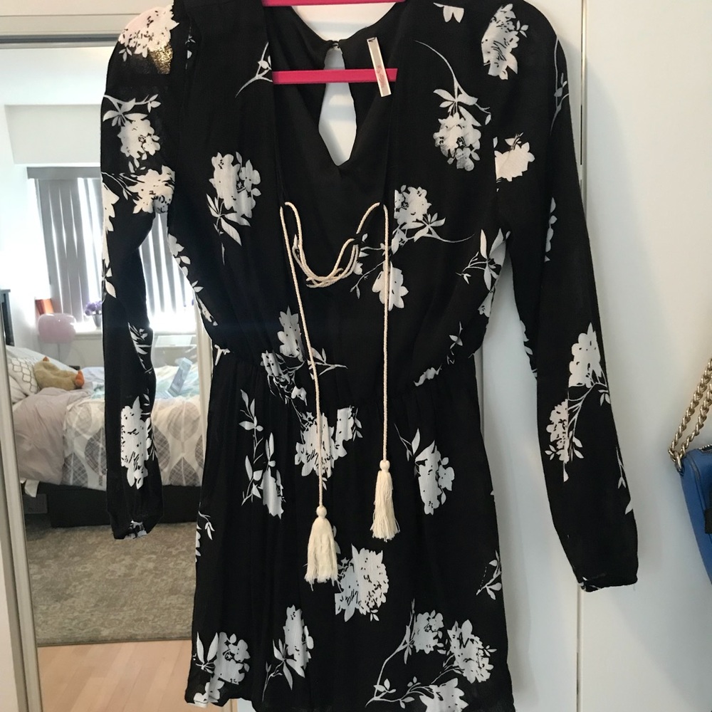 My Story black floral romper